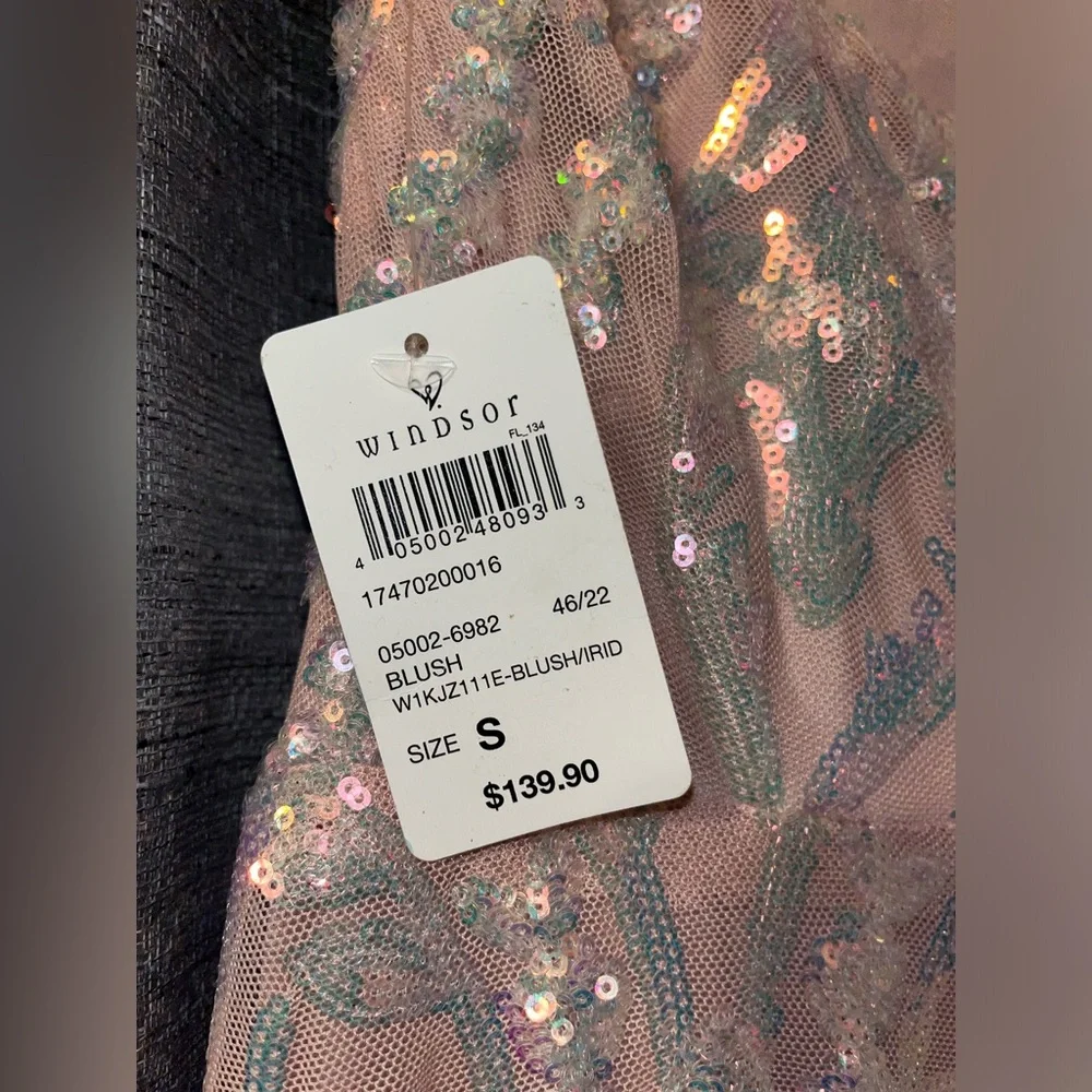 Prom dress - Picture 5 of 5